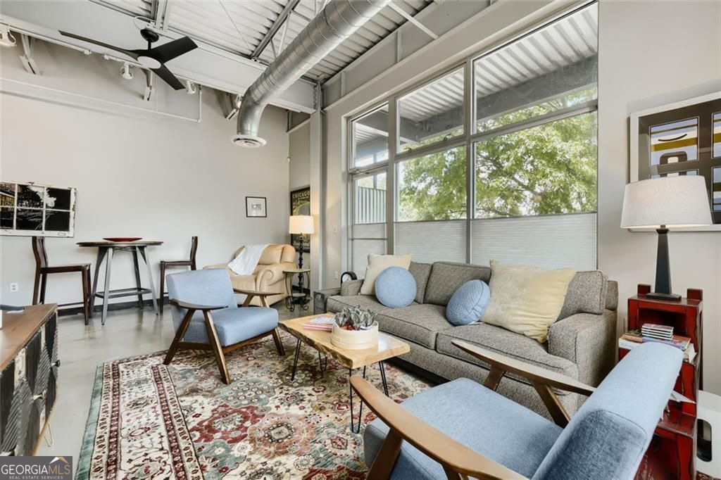 5200 Peachtree RD 3208