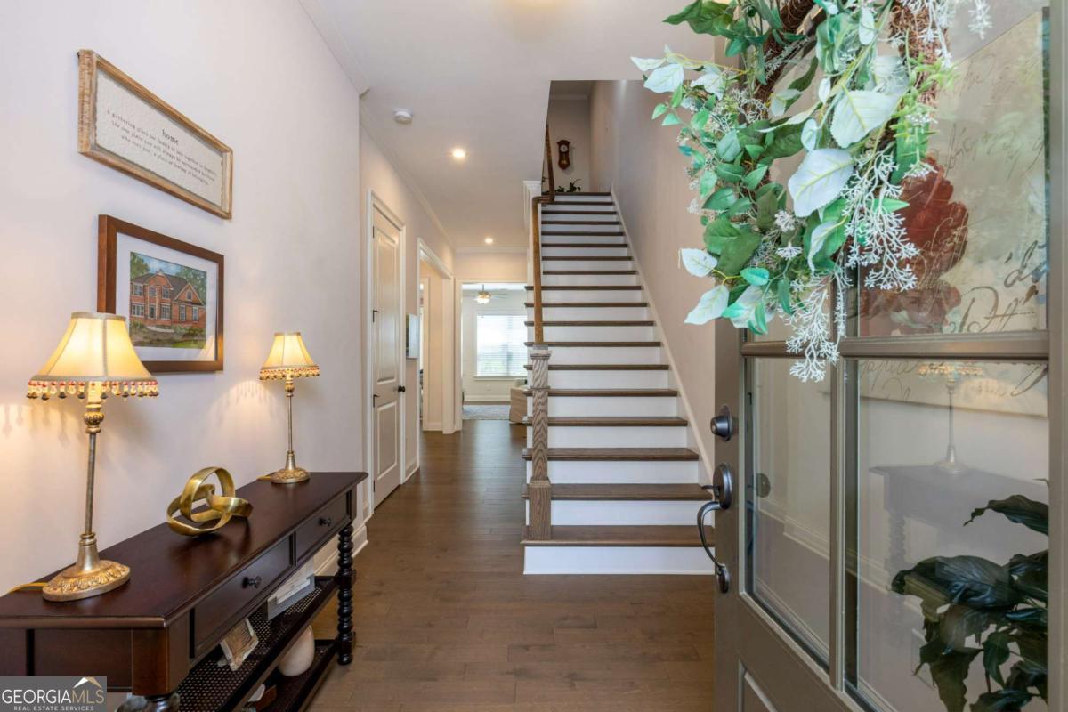 1074 Heyward WAY