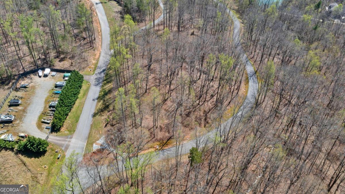 253 N Laceola RD