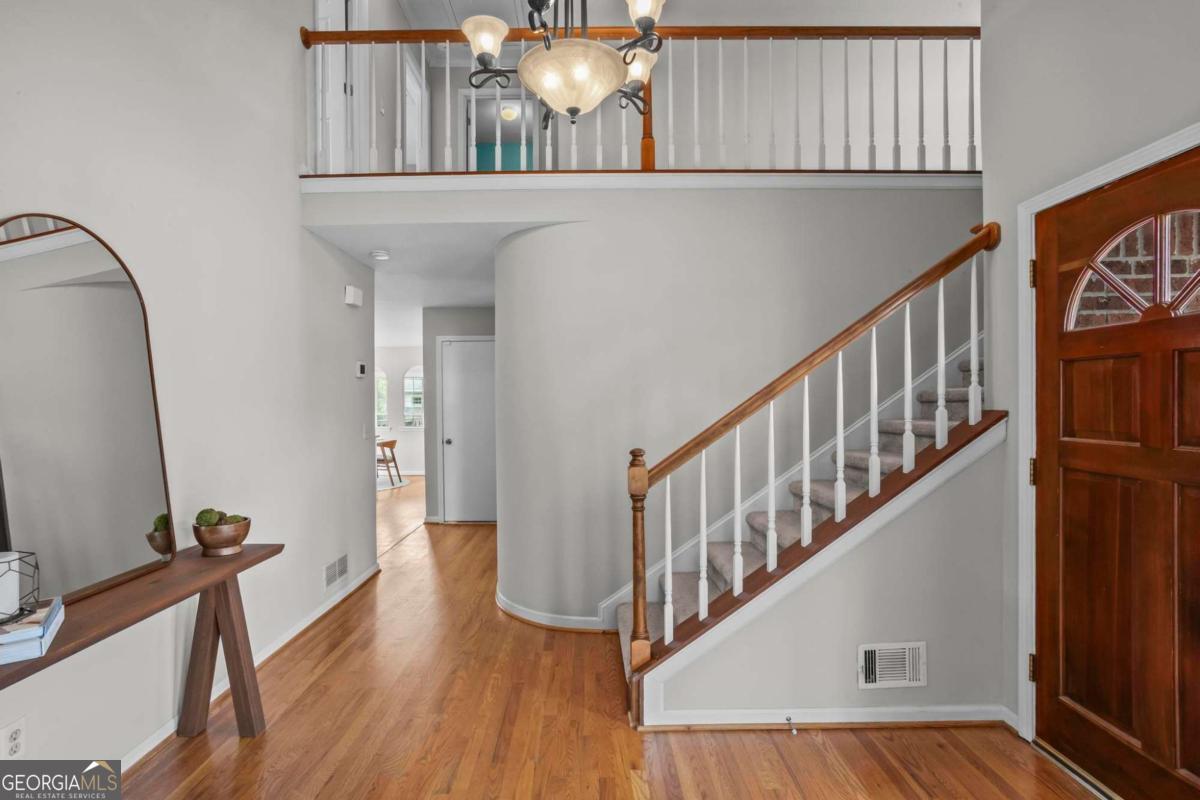 1175 Alexandria CT NE