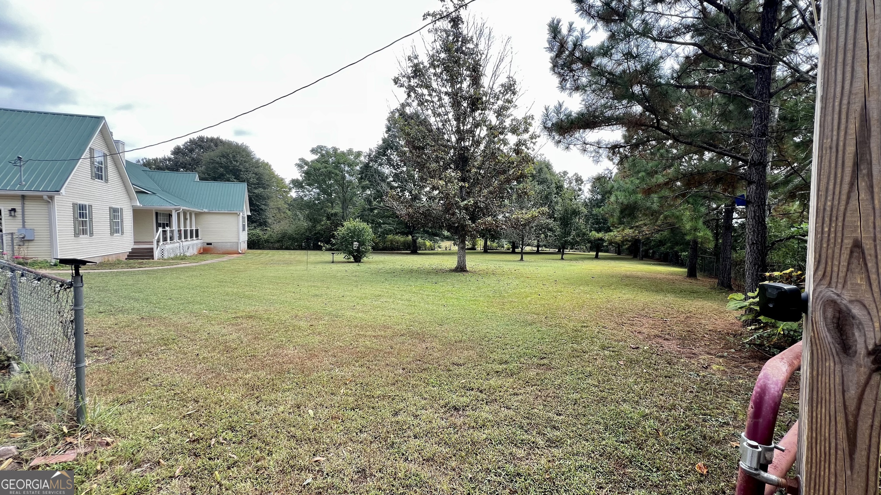 1085 Hemphill RD