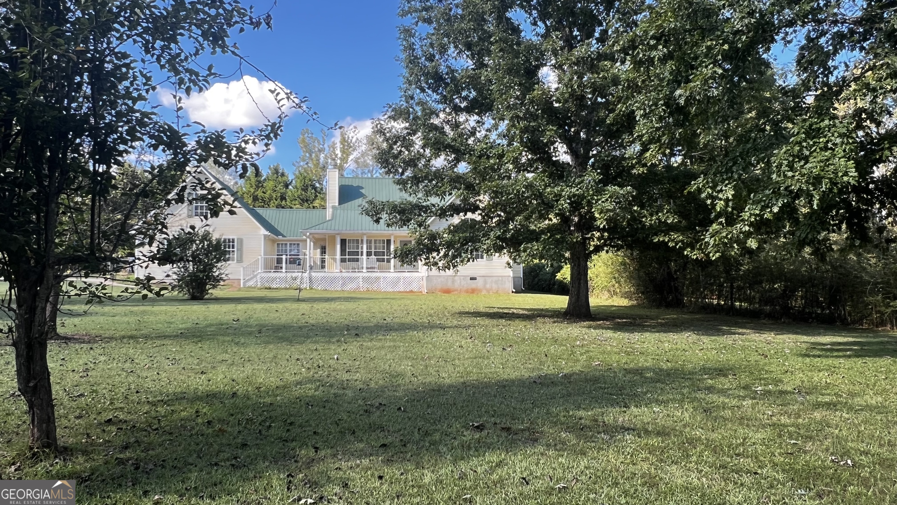 1085 Hemphill RD