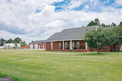 A home in Blackshear