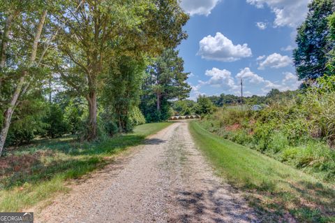 A home in Carnesville