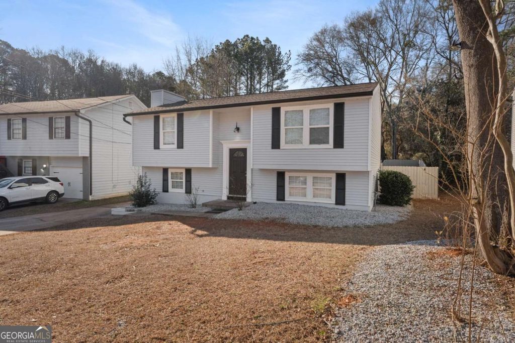 Photo of 5268 Kinsdale Lane, Stone Mountain, GA 30088 (MLS # 10694236)