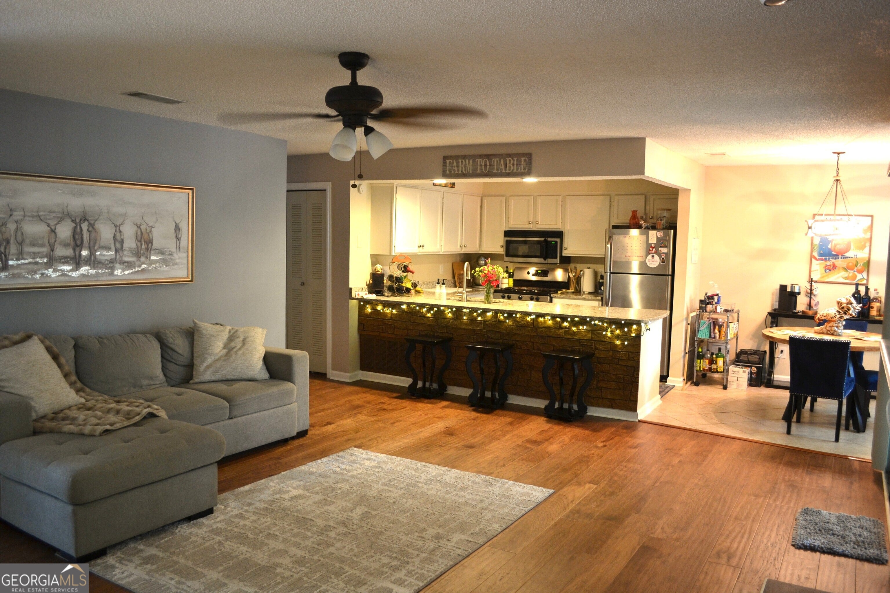 404 Ridgefield DR