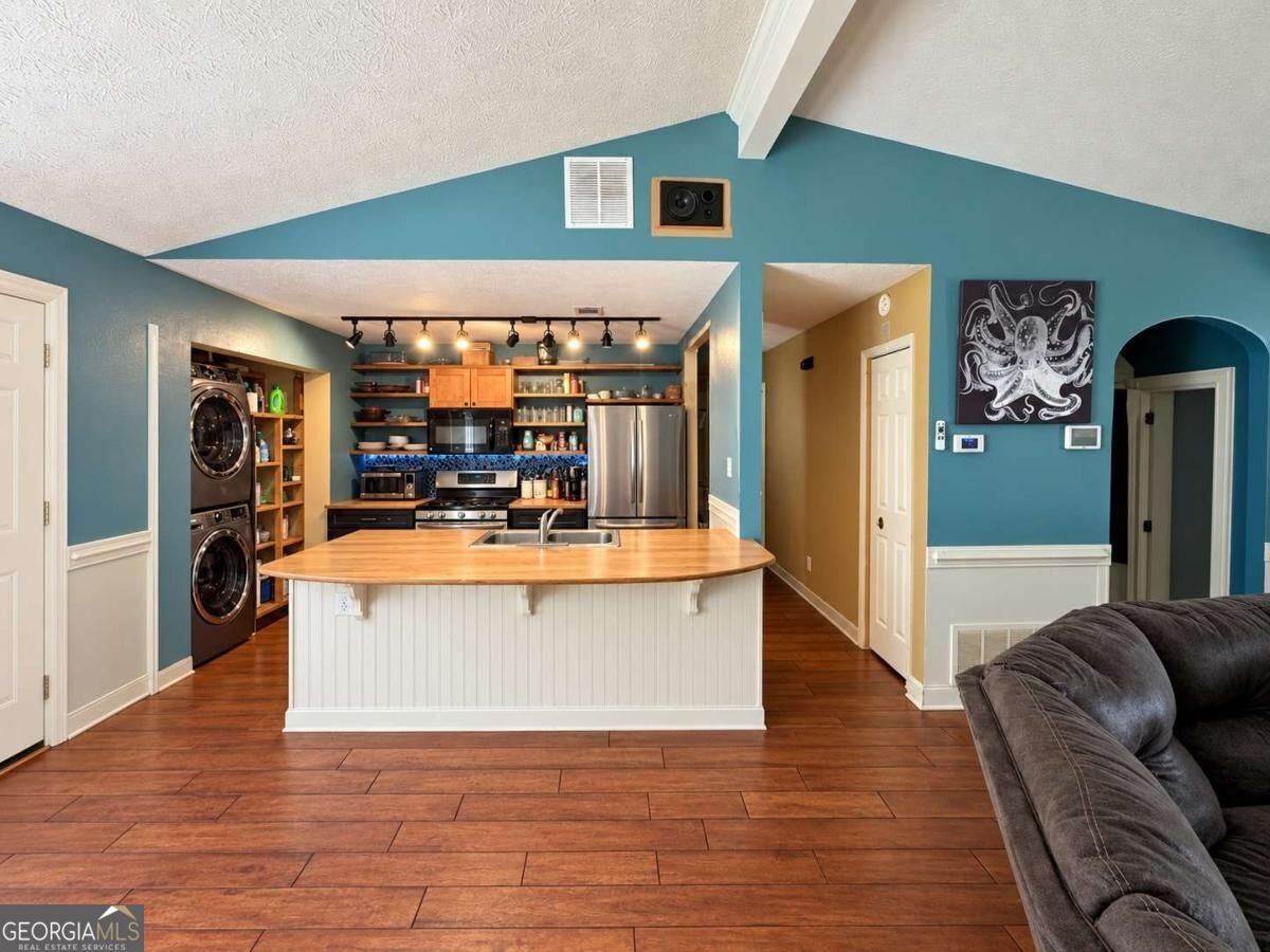 4222 Inverness RD