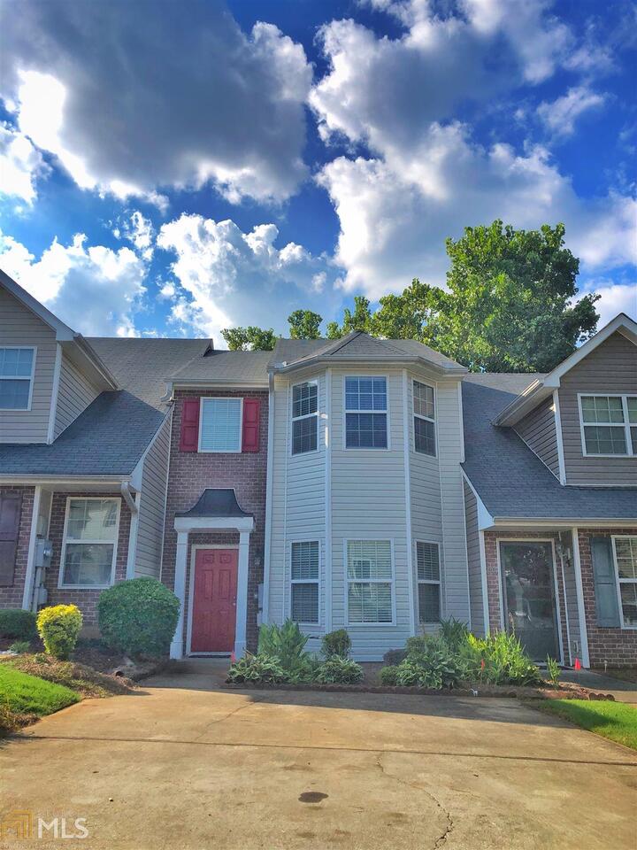 Amazing 3 Bedroom 2.5 Bath Townhome in Chastain Park. Updated with Brand New HVAC, New Stainless-Steel Appliances (Refrigerator, Stove, & Dishwasher), New Built-In Microwave, New Carpet, New Paint, and Includes the Washer and Dryer. The Spacious Open Floor Plan (Family Room, Dining Room & Kitchen) is Great for Entertaining, Parties, Holidays, Friends & Family. The Back Patio is perfect for Grilling out or even enjoying a cup of coffee in the Morning with the Sunrise. The Kitchen also included a Breakfast Bar. The Family Room Features a Cozy Fireplace with Electric Logs. The Master Suite includes a Garden Tub, Separate Shower & Walk-in-Closet. This Home also includes a Smart Home Technology Thermostat. Enjoy more Time and Freedom by NOT Worrying about Maintaining your Lawn Every Week… Lawn Maintenance is included with the HOA. Non-Smoker... Move-in-Ready!!! Home is Located near Historic Newnan, Minutes from Downtown Newnan, Ashley Park, New Piedmont Hospital, CTCA, Minutes from the Interstate, Shopping & Restaurants. Also, EASY Access to the New Poplar Road Interstate Ramp at I-85. The New HVAC has a 5 Year warranty that is transferable to the new owner.