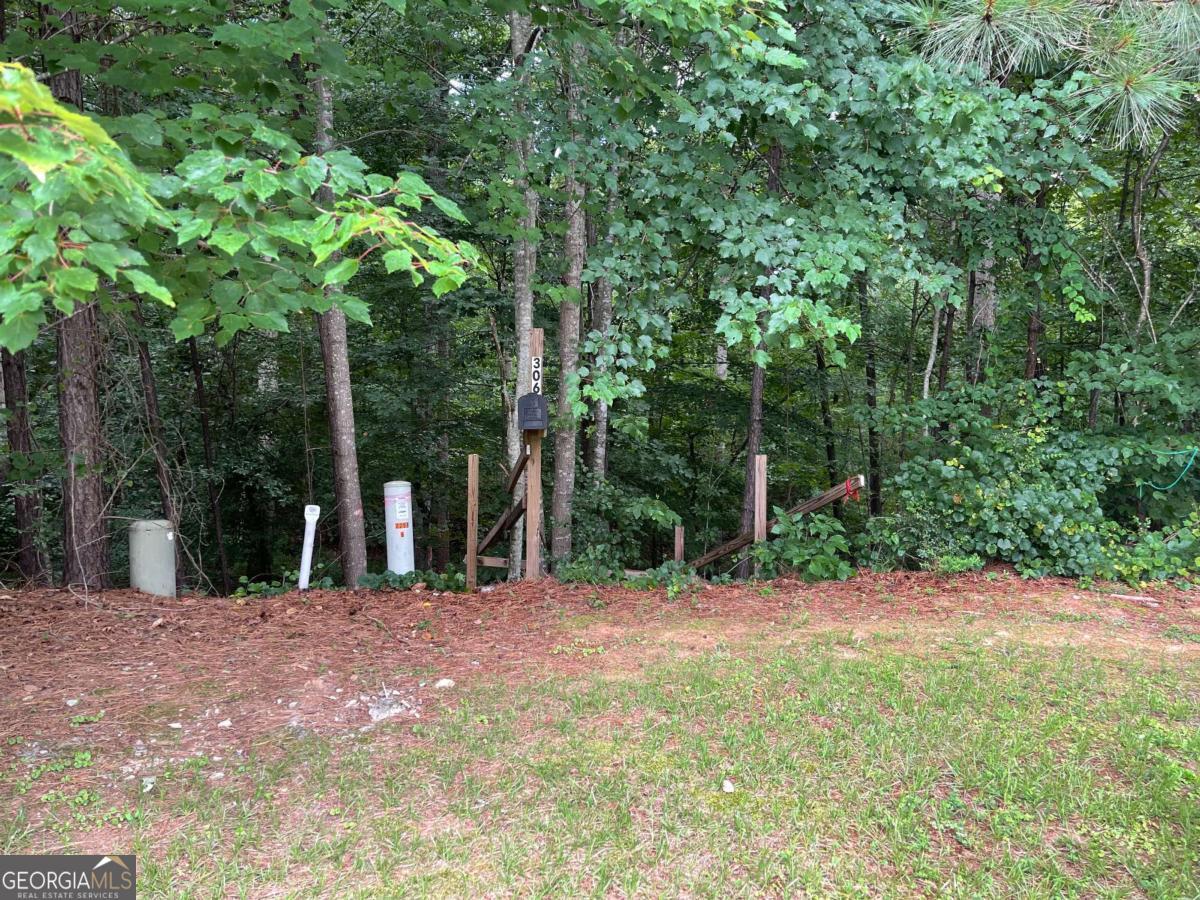 306 Paces CT