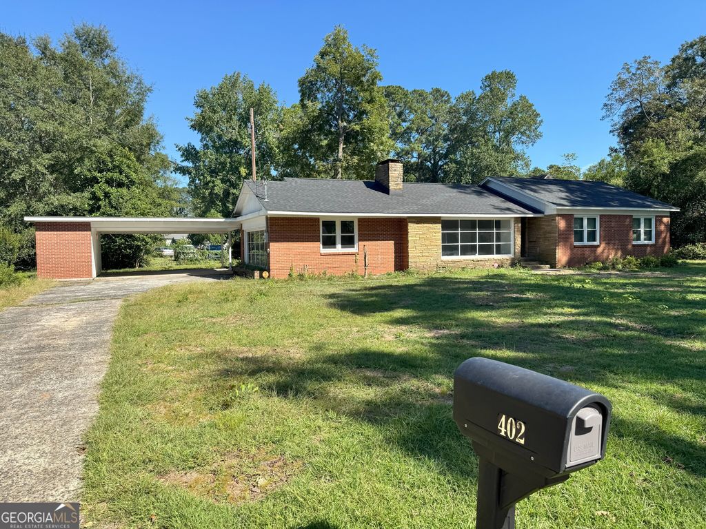 Photo of 402 Westview Drive, Fort Valley, GA 31030 (MLS # 10625217)