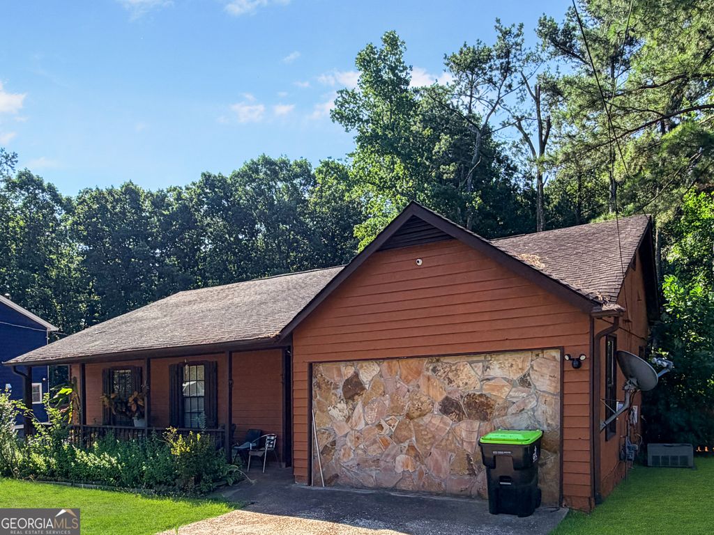 Photo of 5687 Pine Meadows Court, Morrow, GA 30260 (MLS # 10805689)