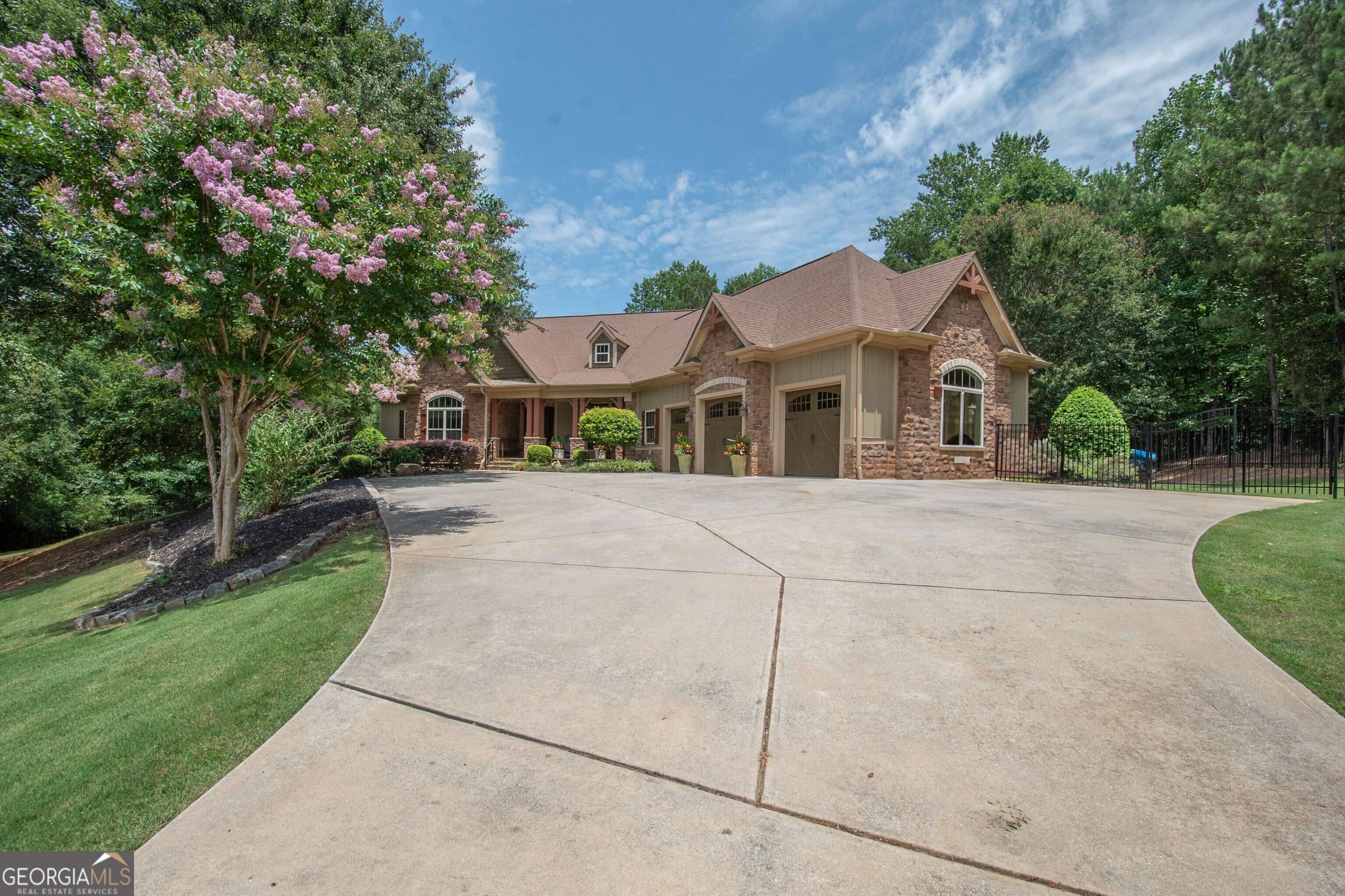 551 Arbor Springs PKWY