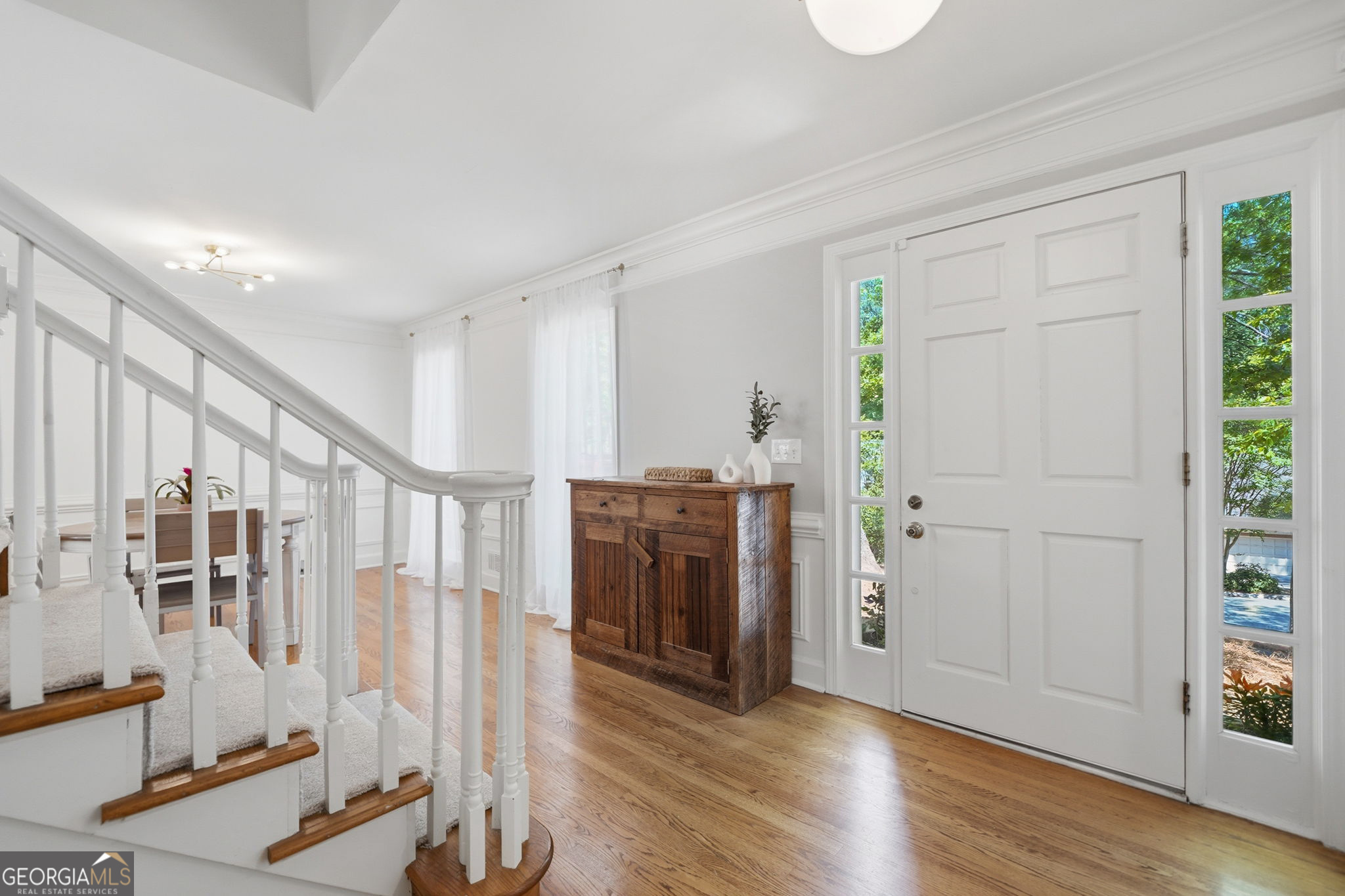 435 Lofty LN