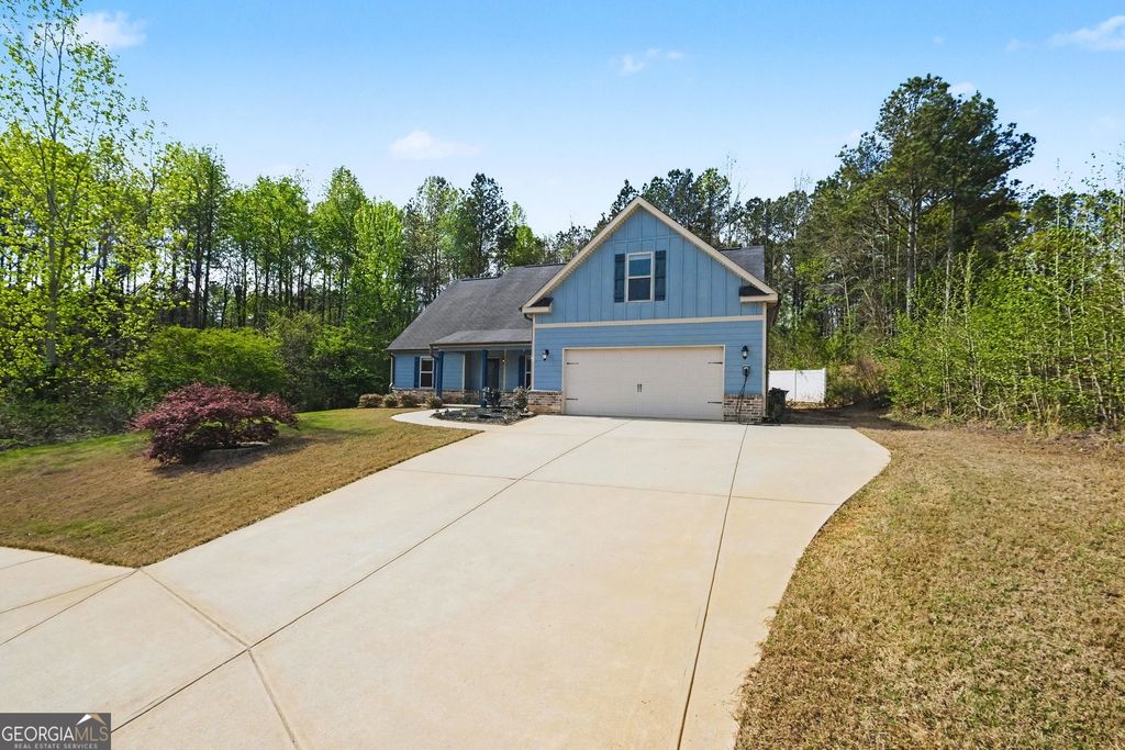 Photo of 914 Patricia Court, Hoschton, GA 30548 (MLS # 10725046)
