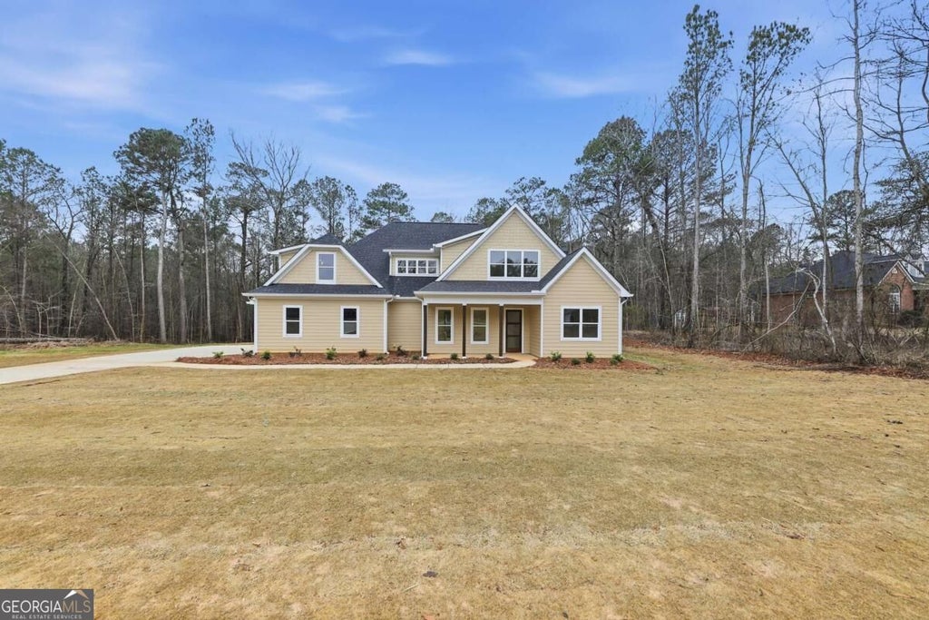 Photo of 370 Harbour Shores Drive, Jackson, GA 30233 (MLS # 10852773)