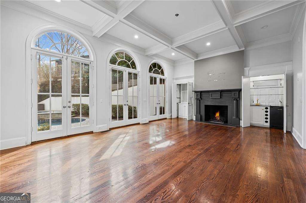 4288 Olde Mill LN NE