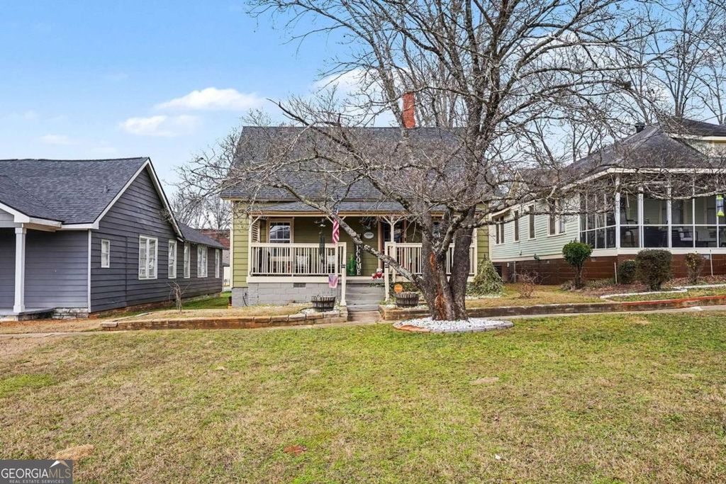 Photo of 7 Cotton Avenue, Porterdale, GA 30014 (MLS # 10668117)