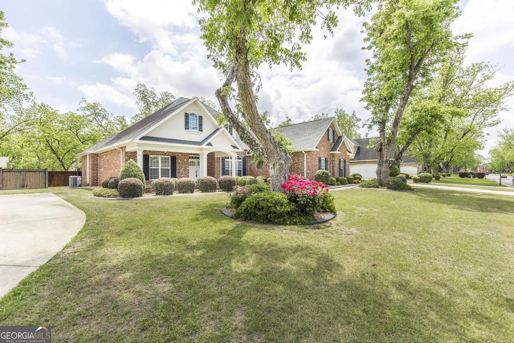211 Madilyn DR