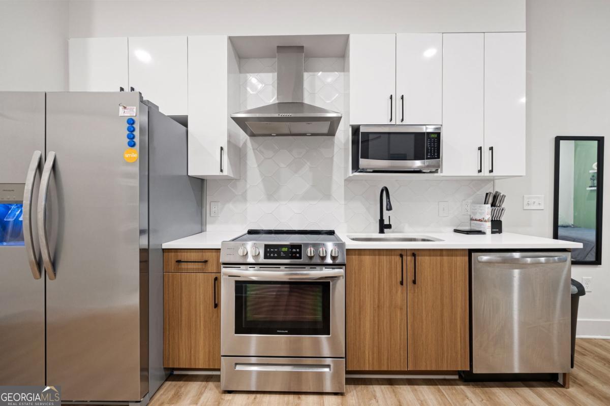 112 Rogers ST NE 202