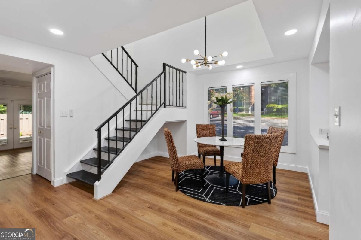 2000 Stratford PL SE
