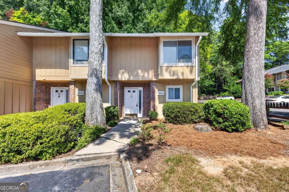 2000 Stratford PL SE