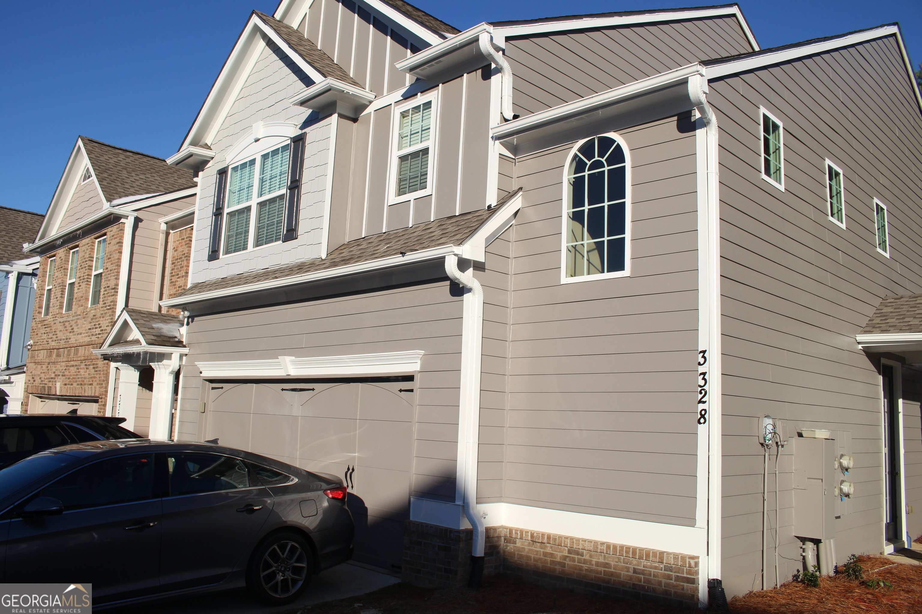 3328 Castleberry Village CIR