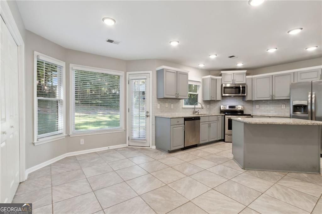 Marietta, Georgia 30064, United States, 3 Bedrooms Bedrooms, ,3 BathroomsBathrooms,Residential,Active,192748