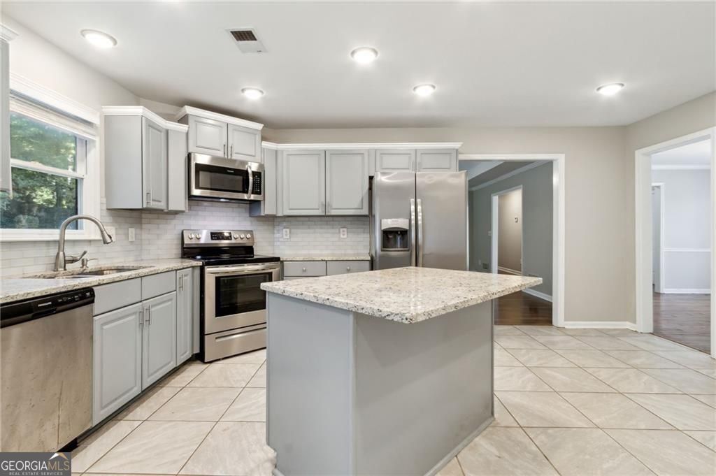 Marietta, Georgia 30064, United States, 3 Bedrooms Bedrooms, ,3 BathroomsBathrooms,Residential,Active,192748