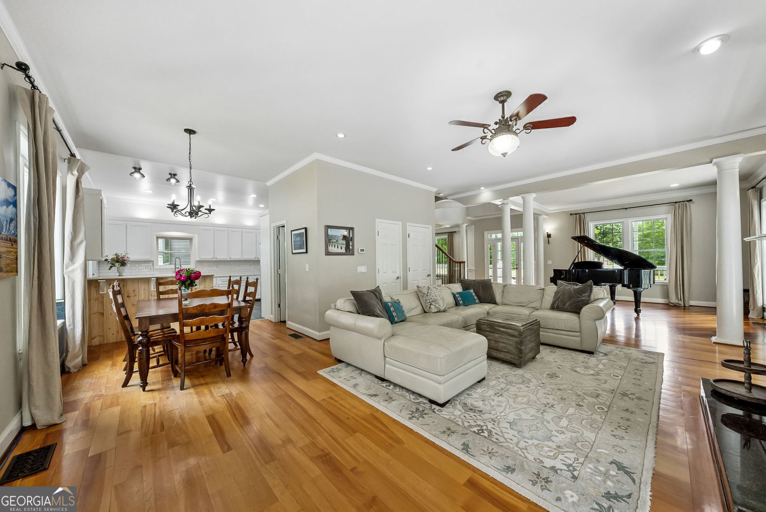 Canton, Georgia 30115, United States, 5 Bedrooms Bedrooms, ,6 BathroomsBathrooms,Residential,Active,135408