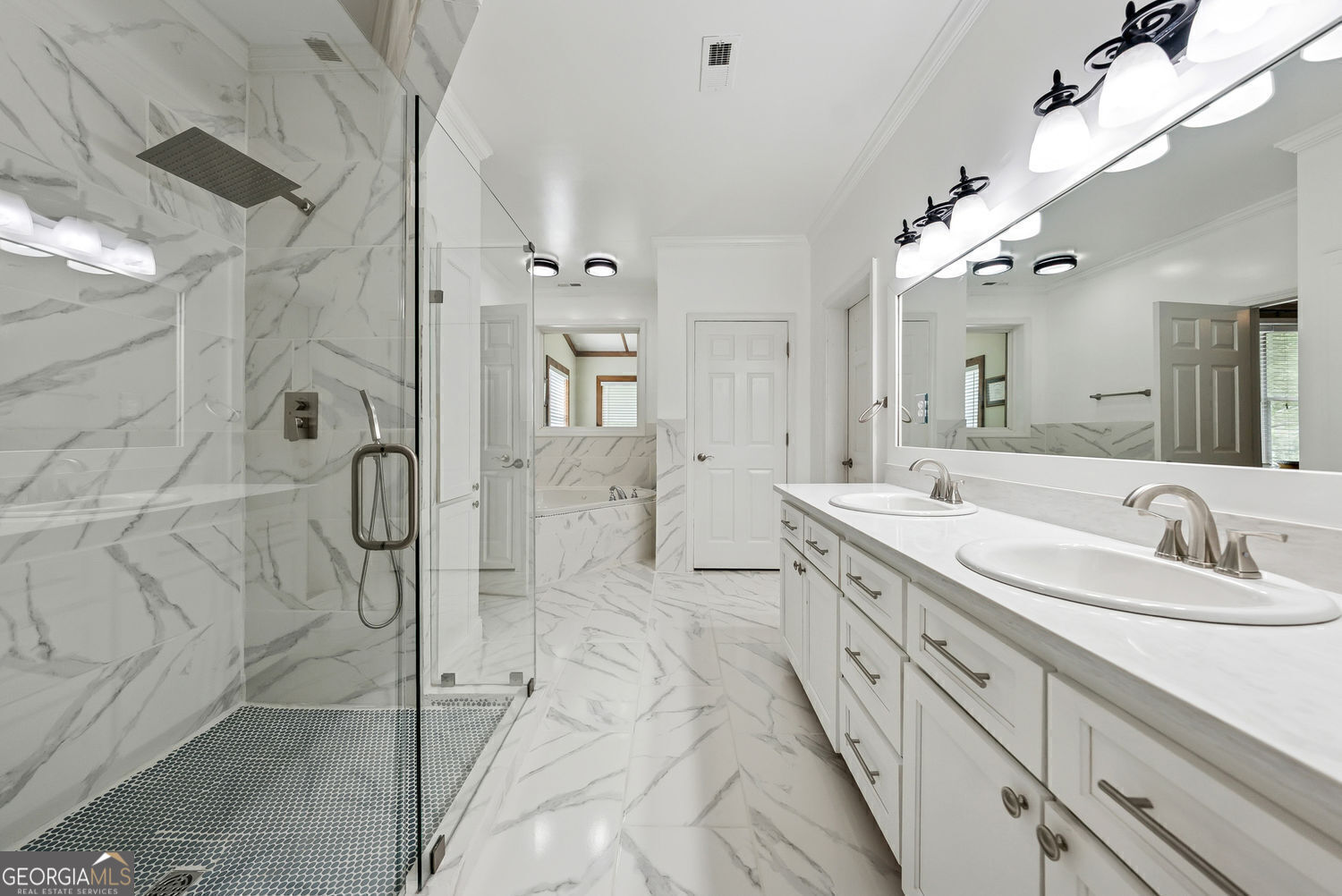 Canton, Georgia 30115, United States, 5 Bedrooms Bedrooms, ,6 BathroomsBathrooms,Residential,Active,135408