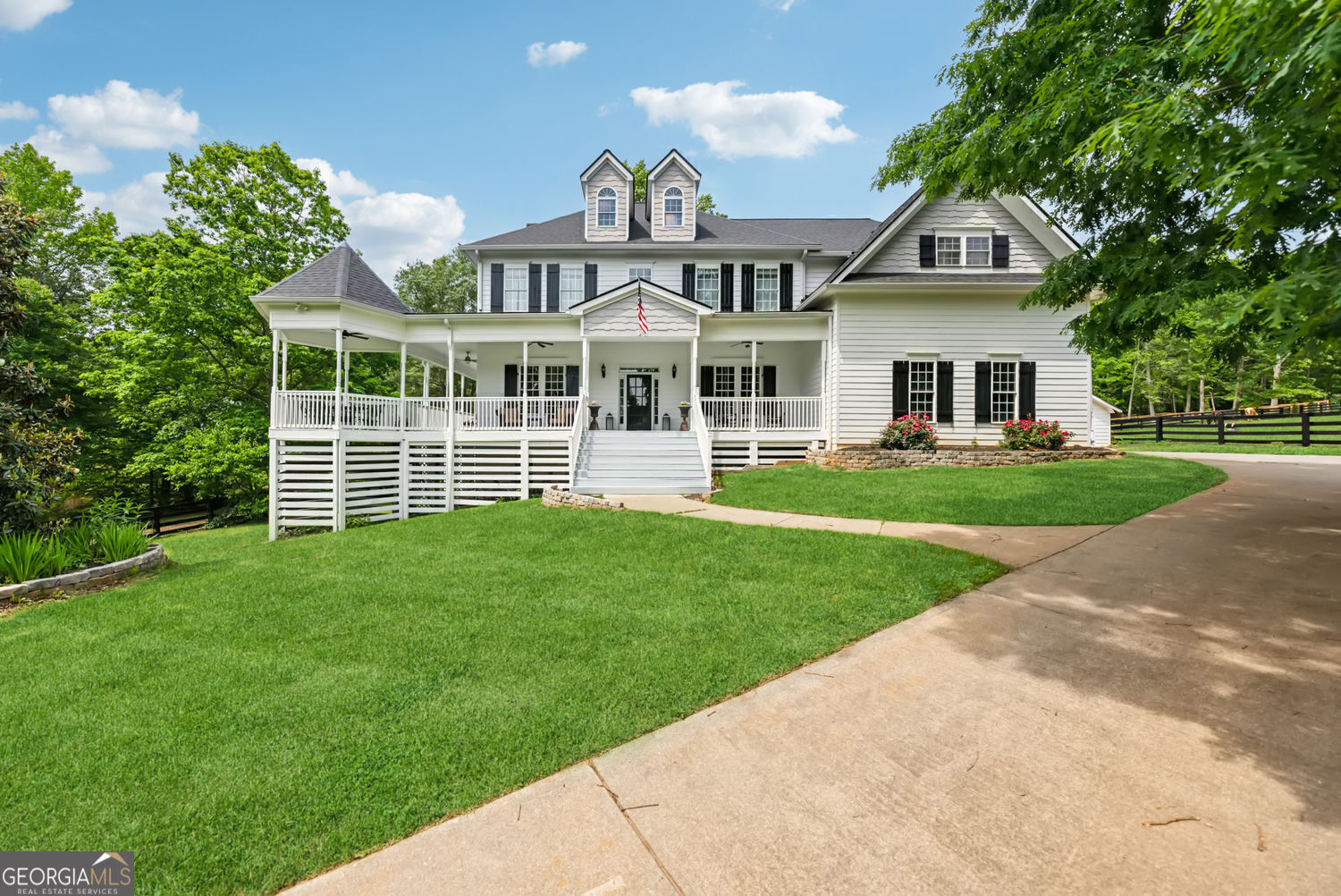 Canton, Georgia 30115, United States, 5 Bedrooms Bedrooms, ,6 BathroomsBathrooms,Residential,Active,135408