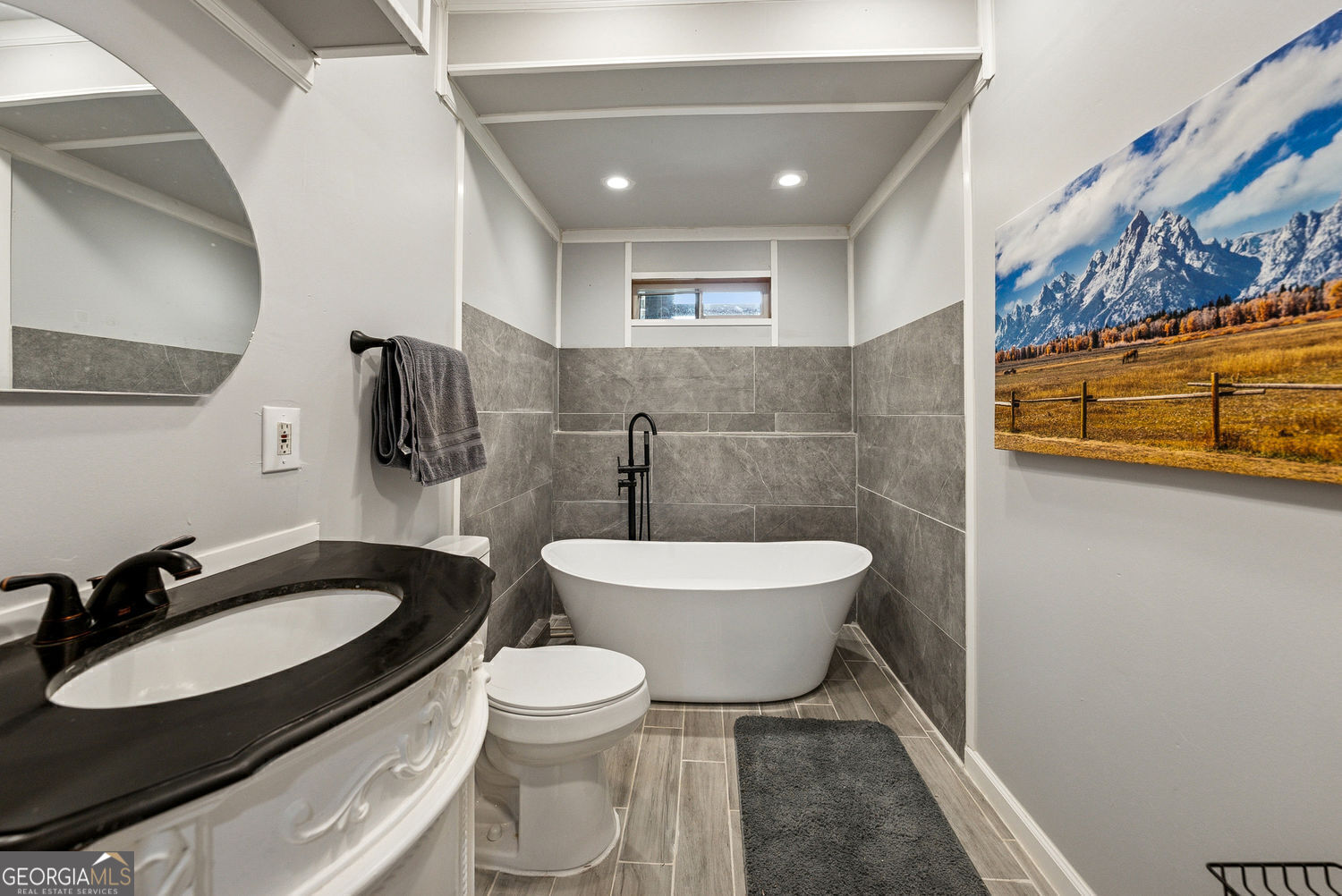 Canton, Georgia 30115, United States, 5 Bedrooms Bedrooms, ,6 BathroomsBathrooms,Residential,Active,135408