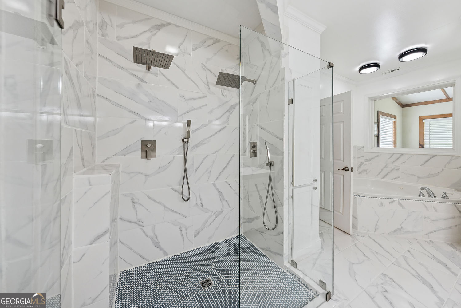 Canton, Georgia 30115, United States, 5 Bedrooms Bedrooms, ,6 BathroomsBathrooms,Residential,Active,135408