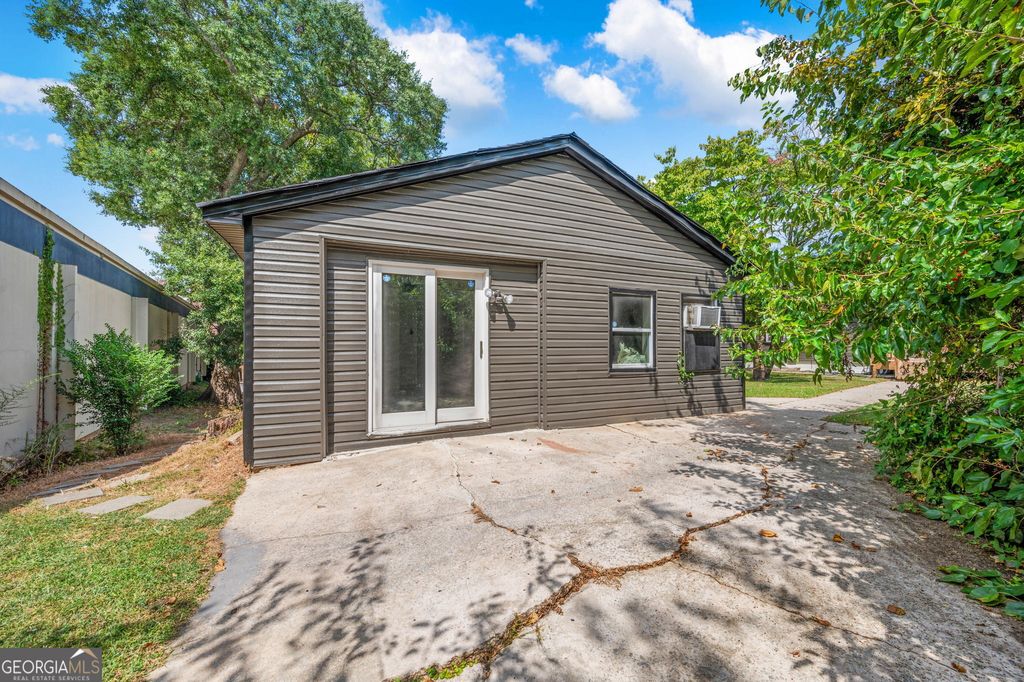 Photo of 590 Glen Iris Drive NE #C, Atlanta, GA 30308 (MLS # 10767015)