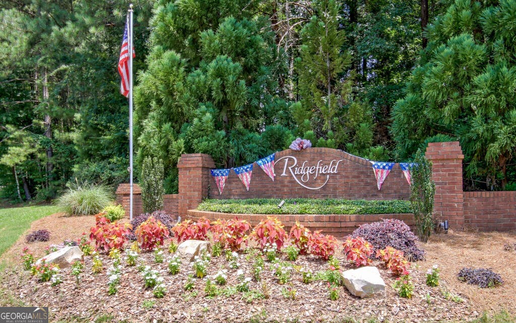 Photo of 1906 Ridgefield Drive, Peachtree City, GA 30269 (MLS # 10789168)