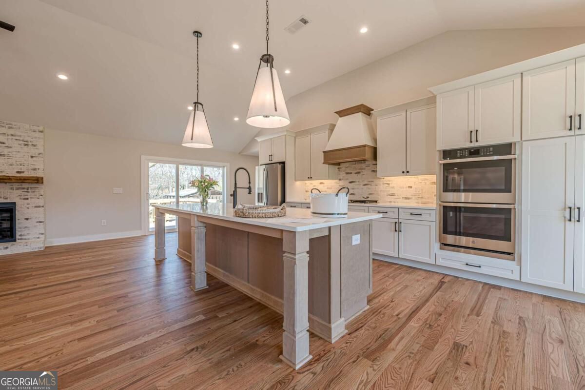 1209 County Line RD