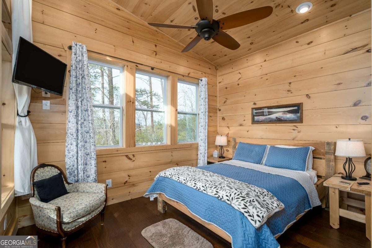 21 Riverview CIR