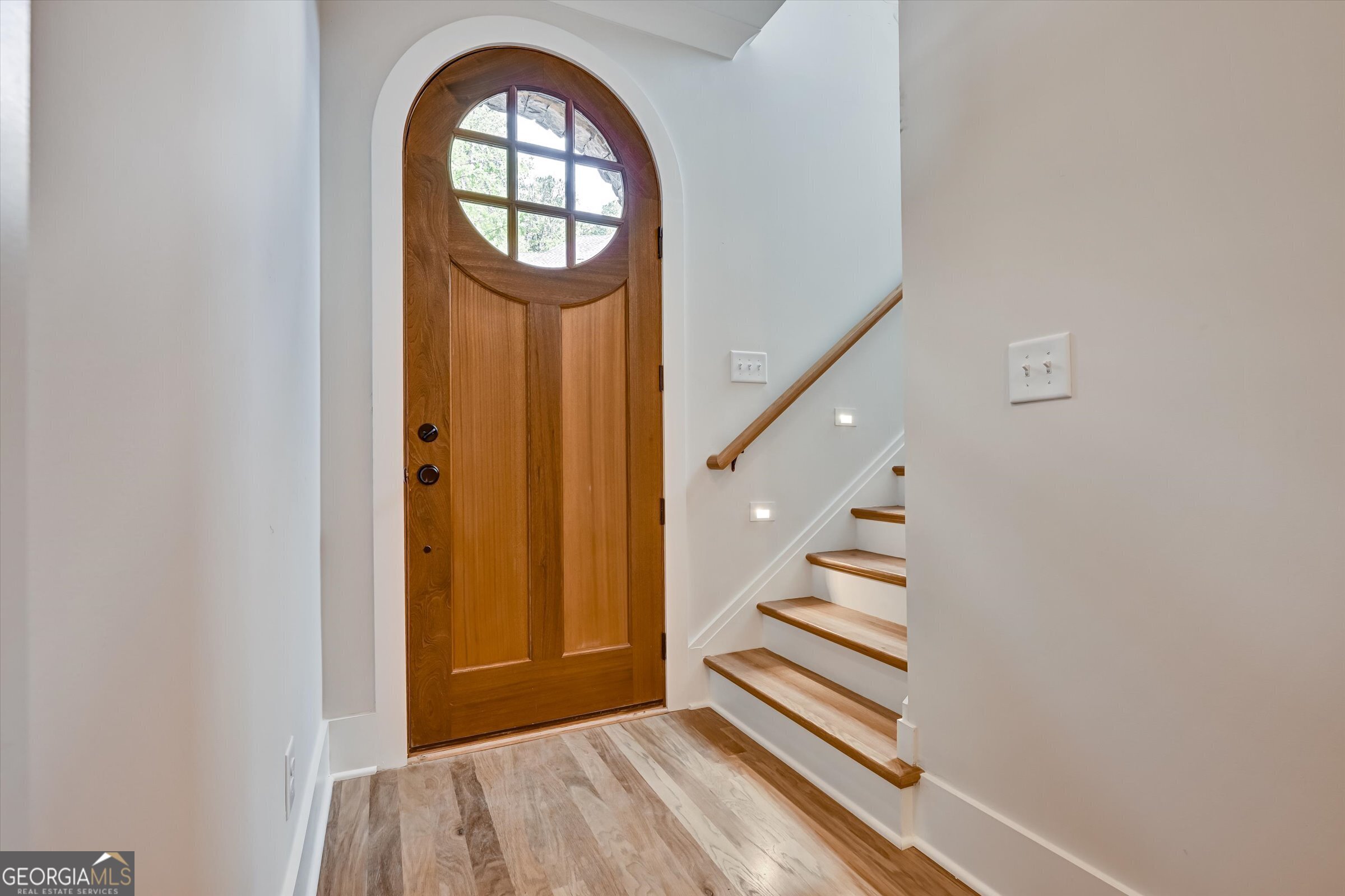 2179 William WAY