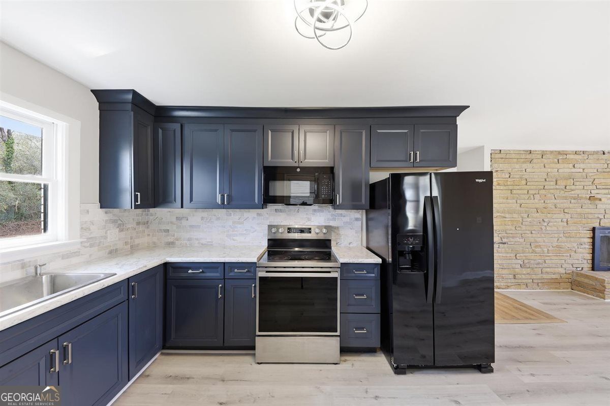 1064 Holbrook Campground RD