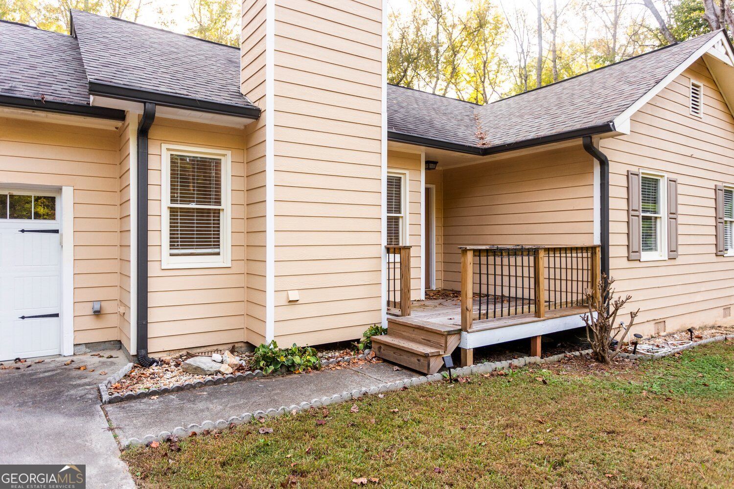 1183 Lavista DR
