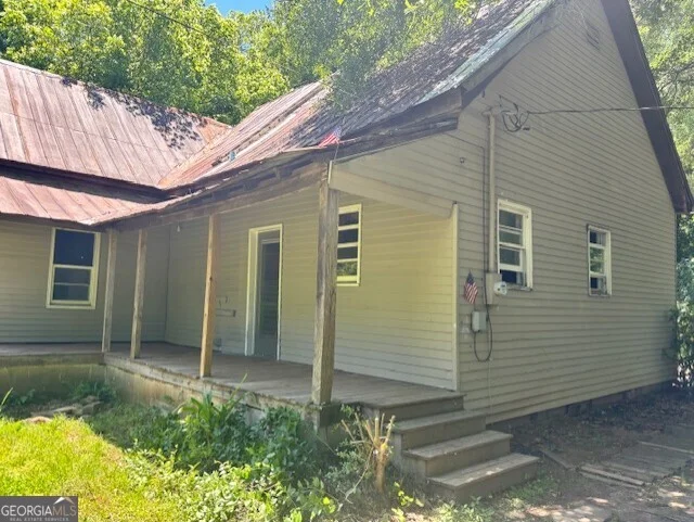 585 Huddleston Road