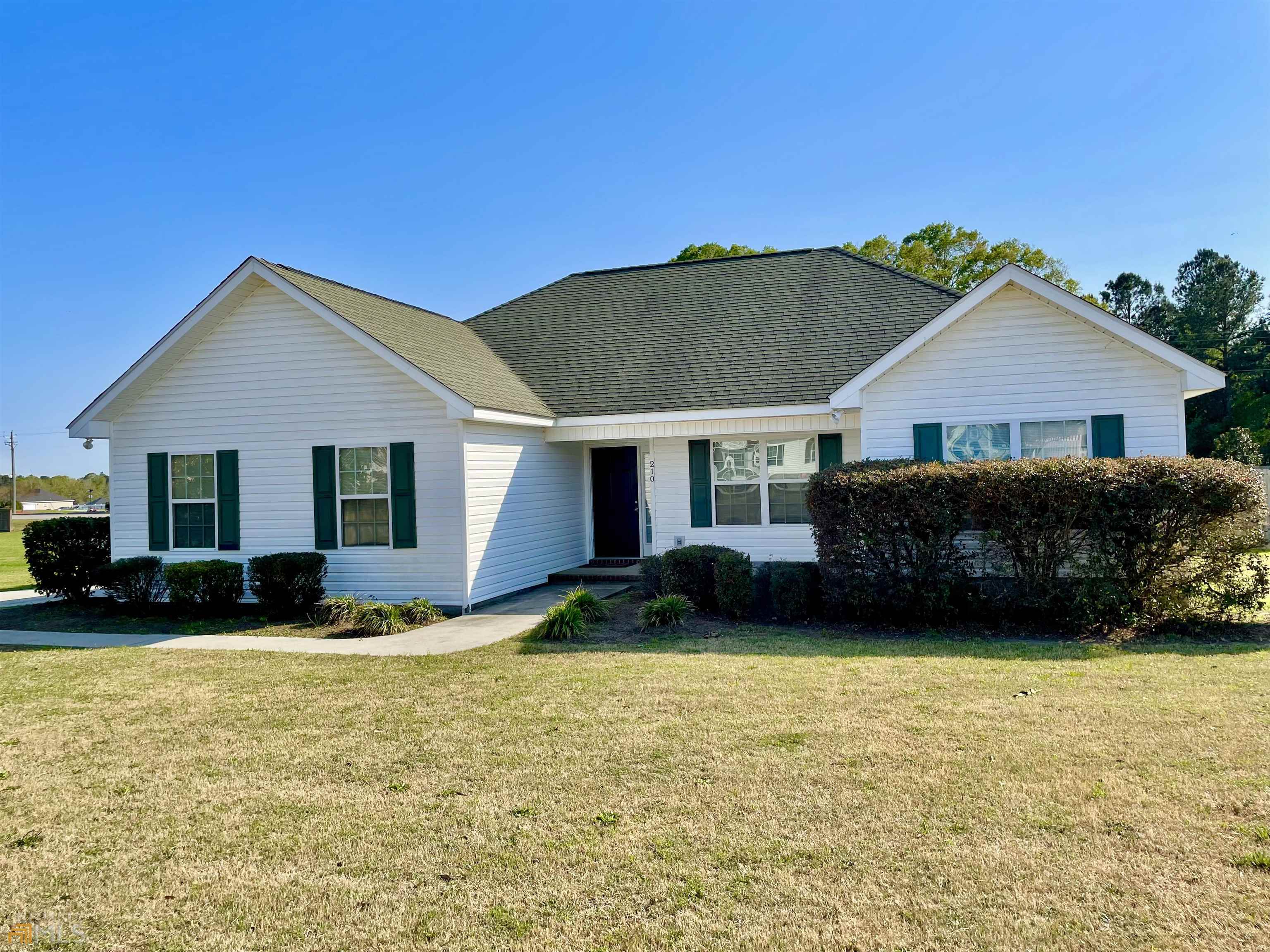 Amazing home for first time home buyers and families. Owners have installed all new laminate flooring AND installed a HUGE privacy fence in back yard since ownership. Open floor plan with an upstairs room that can be used as a 4th bedroom or a bonus room. Call today as this will not last!