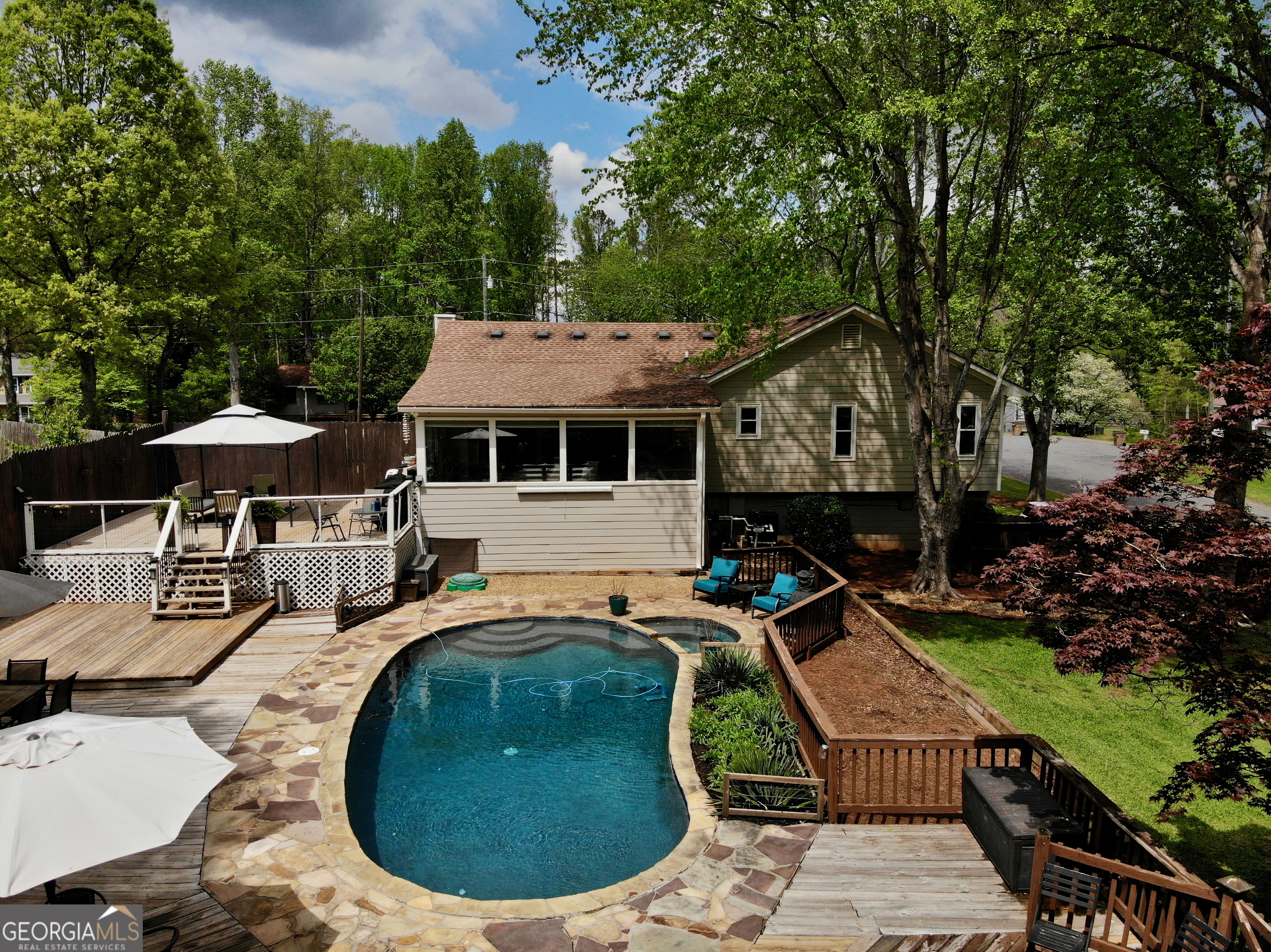 1643 Cumberland TRCE