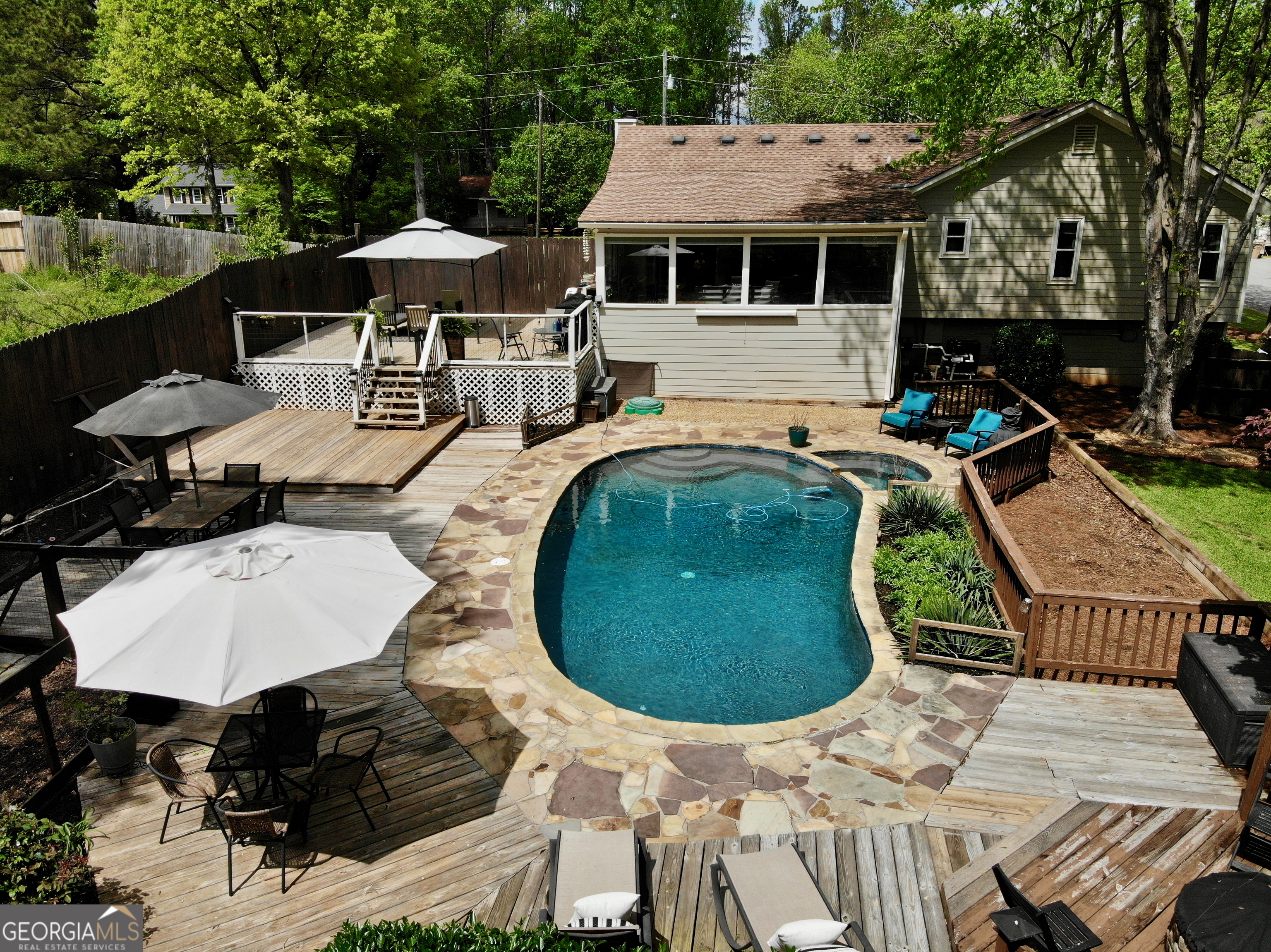 1643 Cumberland TRCE