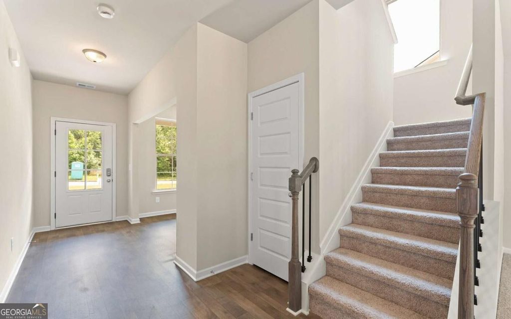 Photo of 1131 Burgundy Drive, Griffin, GA 30223 (MLS # 10707402)