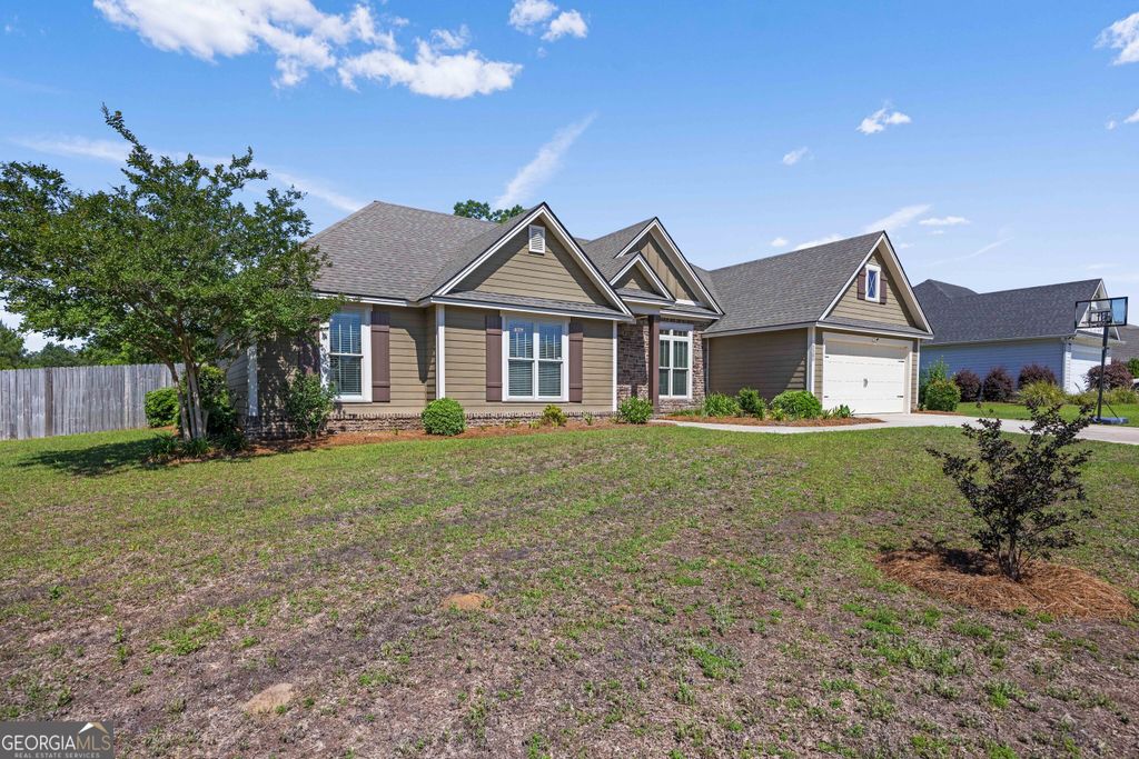 Photo of 3380 Nottinghill Ln, Valdosta, GA 31605 (MLS # 10766386)
