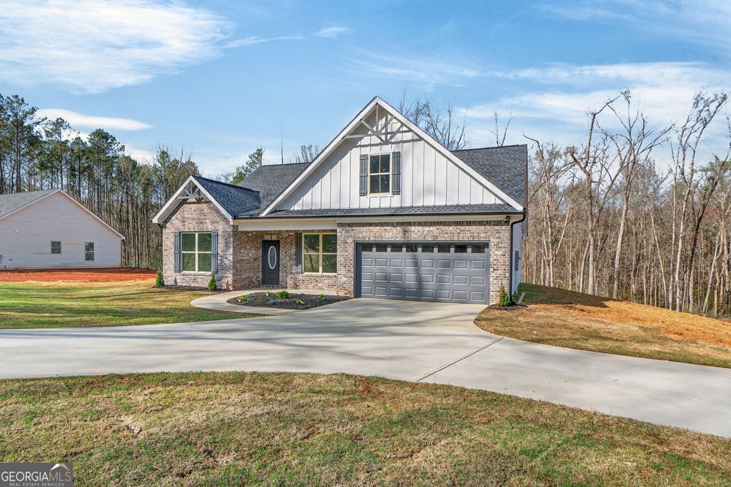 Photo of 645 Musgrove Road, Griffin, GA 30223 (MLS # 10708305)