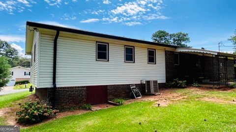 A home in Flowery Branch