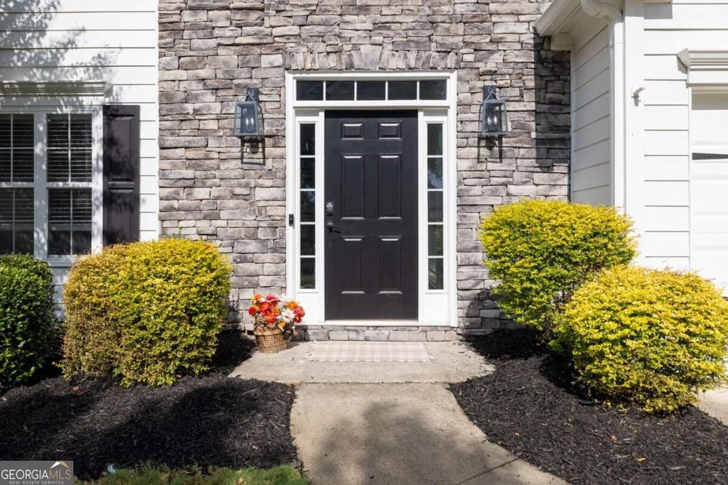 Photo of 1930 Overland Crossing, Alpharetta, GA 30004 (MLS # 10867734)