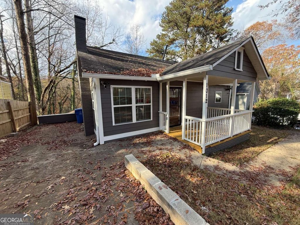 Photo of 1012 Ada Avenue NW, Atlanta, GA 30318 (MLS # 10655154)